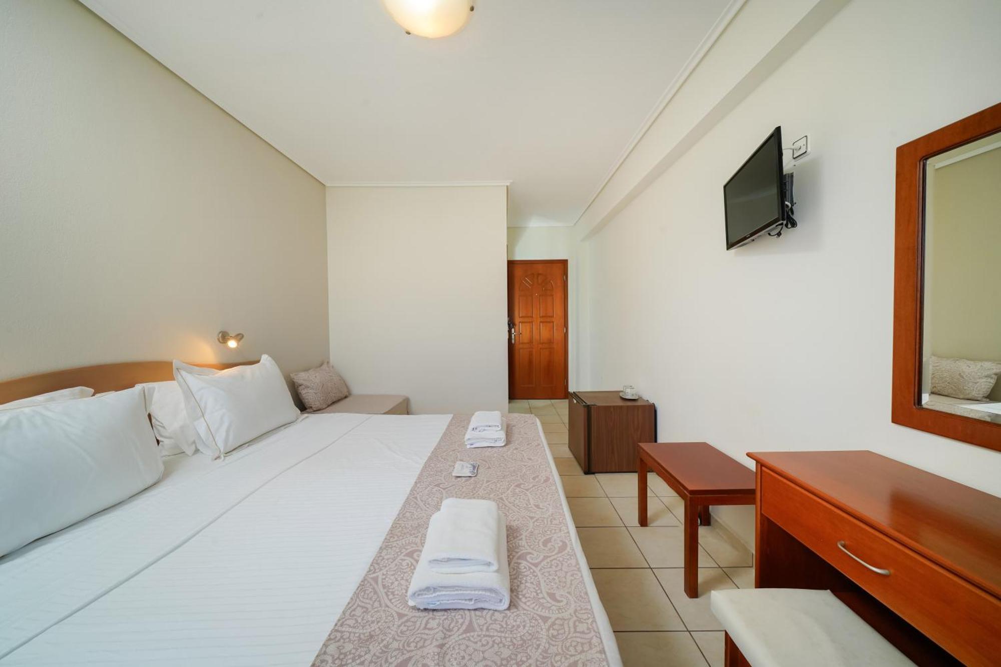 Hotel Golden Sunset Skala Rachoni  Zewnętrze zdjęcie